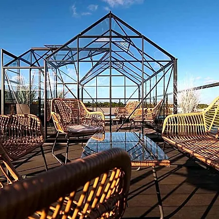 Hugo Apartahotel 3*