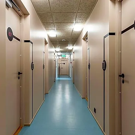 Hugo Apartahotel